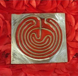 Brass Round Labyrinth Yantra Remove Negativity and Serious Health Issues